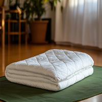Lit au sol enroulable à mémoire blanche du fabricant chinois Matelas futon japonais pliable pour l'école, l'hôpital et la chambre à coucher