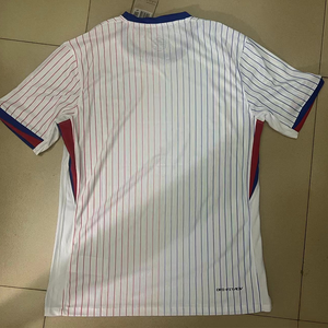 Áo bóng đá sân khách màu hồng MLS Inter Miami CF Lionel Messi màu hồng mới - Product Image 1