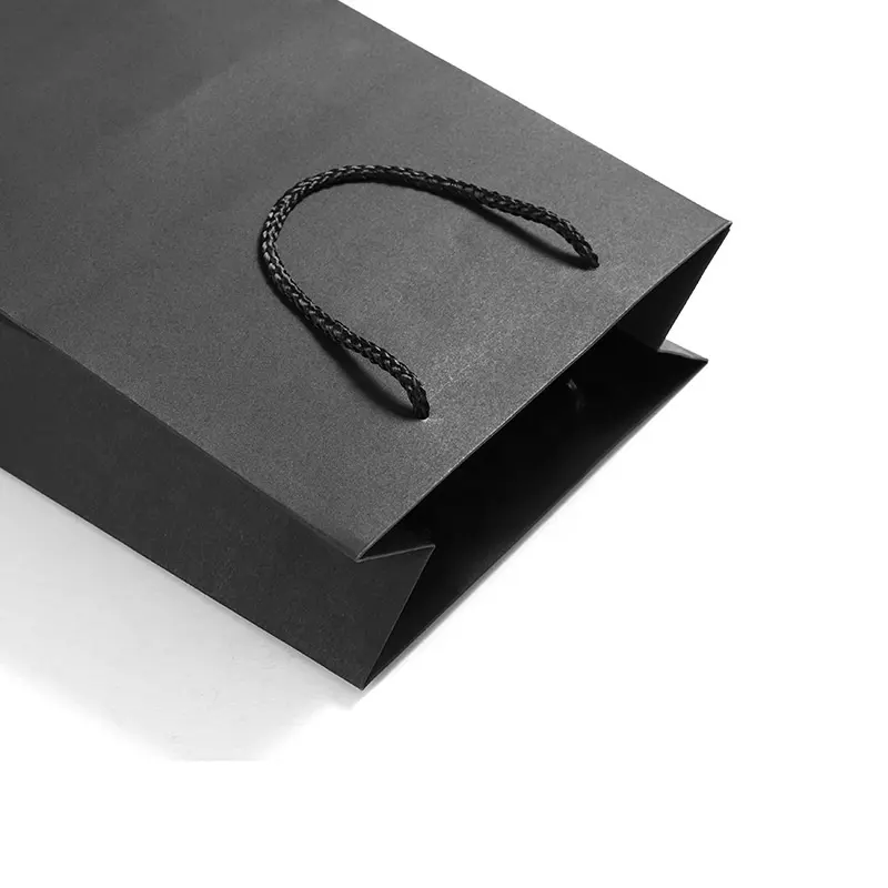 कस्टम लोगो काले क्राफ्ट उपहार बैग हाथ के साथ कई आकार
