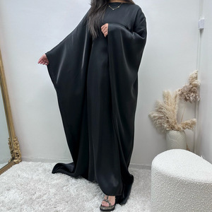 Vestido Abaya Maxi de Satén Hafizah con Mangas Murciélago para Mujeres Musulmanas, Moda Islámica Modesta de Dubái - Product Image 3