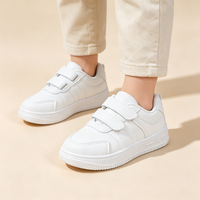 Chaussures décontractées pour enfants en gros, chaussures de planche blanches imperméables pour garçons et filles, idéales pour les élèves du primaire