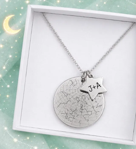 Collar con Mapa de Estrellas Personalizado de Acero Inoxidable 316L, el Día en que Nos Conocimos, Joyería Personalizada del Cielo Nocturno - Product Image 1