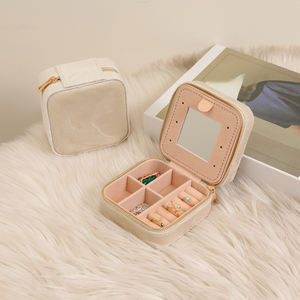 Boîte à bijoux portable en velours avec logo personnalisé, mini boîte de rangement pour bijoux, organisateur de bijoux en cuir PU, boîte à bijoux de voyage pour collier, boucles d'oreilles - Product Image 4