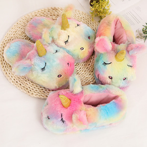 Bonitas pantuflas de unicornio con felpa cálida y esponjosa para interiores y exteriores, botines sin cordones - Product Image 2