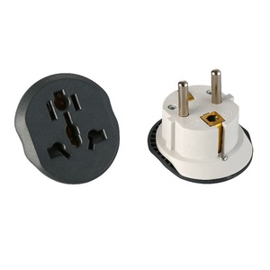 Adaptor phổ du lịch với logo tùy chỉnh màu đen tất cả trong một phổ Travel Adaptor phổ Travel cắm <span class=keywords><strong>Adapter</strong></span> - Product Image 1