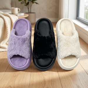 Sandales d'été pour femmes en fausse fourrure pelucheuse, à bout ouvert, à enfiler, avec doublure en tissu doux, talon bas, chaussures en microfibre bleu roi pour la maison - Product Image 5