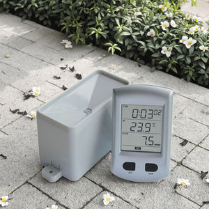 तापमान और रेडियो नियंत्रित घड़ी के साथ वर्षा गेज मीटर - Product Image 2