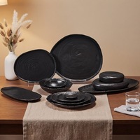 Ensemble d'assiettes rondes en céramique noire brillante ST Wholesale, assiettes à dîner, bols à céréales, restauration commerciale, empilables, gain de place