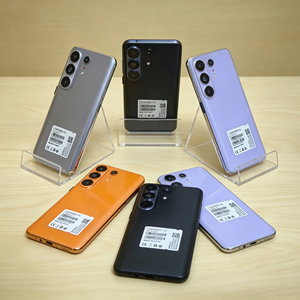 สมาร์ทโฟน Camon 50 Pro 5G รุ่น 16GB+1TB ปลดล็อคแล้ว รองรับซิมคู่ สแตนด์บายคู่ CDMA/LTE หน้าจอ LED 7.0 นิ้ว 120Hz รุ่นปลดล็อคด้วยใบหน้า - Product Image 2