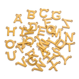 Conector de Enlace Alfabético |   Colgante de letra inicial de doble aro de acero inoxidable chapado en oro PVD de 18K |   Impermeable e Hipoalergénico - Product Image 2