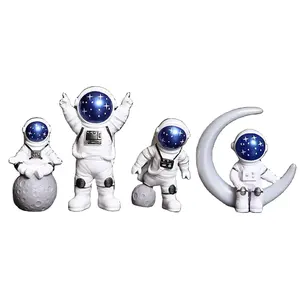 4pcs 우주 비행사 그림 동상 입상 우주인 조각 교육 장난감 데스크탑 홈 장식 우주 비행사 모델 어린이 선물