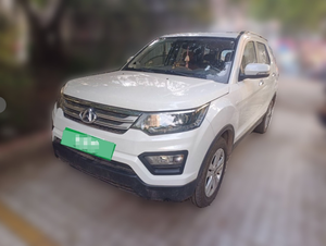 Auto Usado Modelo 2016, 7 Asientos, Motor de Gasolina, Transmisión Manual, Motor Delantero, Tracción Trasera, SUV, Van - Product Image 1