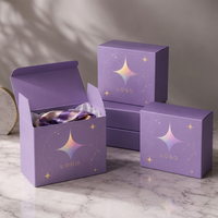 Boîte d'emballage en papier couché lilas de luxe avec logo personnalisé pour jouets de créateurs, boîte cadeau étoile en feuille d'or UV mat, faible MOQ, écologique