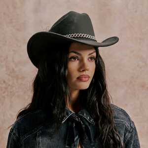 Sombrero de Vaquero Negro con Decoración de Cadena Bordada en 3D, Unisex, para Adultos, Estilo Casual, de 6 Paneles, de Fieltro, Ajustable, para las Cuatro Estaciones - Product Image 1