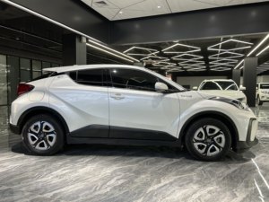 <span class=keywords><strong>2020</strong></span> pour C-H-R EV Édition Luxe SUV Moteur Turbo Sièges en Cuir Pneus R17 Caméra Arrière Autonomie 400KM - Product Image 4