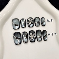 Faux ongles à presser pour femmes, noirs et argentés, carrés moyens, effet œil de chat, avec perles de cristal chromées et fleurs, pour un style gothique, luxueux et glamour.