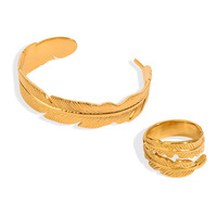 Ins populaire 18k plaqué or en acier inoxydable plume manchette Bracelet anneau pour les femmes étanche hypoallergénique ensembles de bijoux bijoux