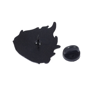 Pin esmaltado de Anime Burning Bus <span class=keywords><strong>Calcifer</strong></span> - Product Image 5