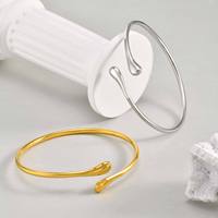 YF8136 Brazalete Abierto de Acero Inoxidable con Baño de Oro PVD de 18K, Resistente al Deslustre y al Agua, Diseño de Gota de Agua, Joyería de Moda para Mujer