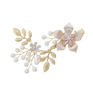 Accessoires de cheveux de <span class=keywords><strong>mariage</strong></span> pour l'Europe et l'Amérique, pinces à cheveux en métal à fleurs pour filles - Product Image 3