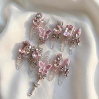 Ongles à presser de qualité supérieure, extra longs, forme stiletto, avec breloques 3D pour galas, ongles artificiels de luxe avec différents motifs, vente en gros, promotion exceptionnelle