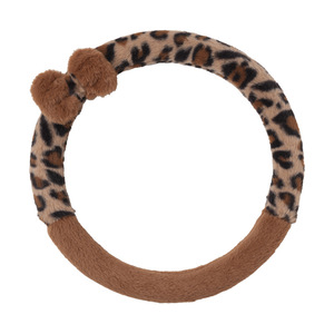 Accessoires d'intérieur <span class=keywords><strong>de</strong></span> voiture Imprimé léopard peluche chaude antidérapante Antigel mains <span class=keywords><strong>Housse</strong></span> <span class=keywords><strong>de</strong></span> <span class=keywords><strong>volant</strong></span> <span class=keywords><strong>de</strong></span> voiture pour femmes - Product Image 6