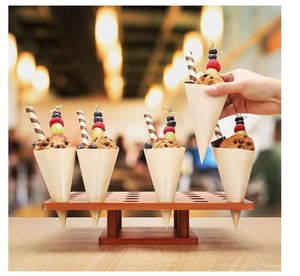 Support de cornet de crème glacée en bois personnalisé 13 "L X 13" W support de cornet de nourriture <span class=keywords><strong>pour</strong></span> Buffet Restaurant camions de nourriture ou événements traiteur - Product Image 4