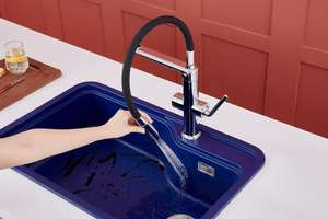 <span class=keywords><strong>Robinet</strong></span> de cuisine moderne en laiton à poignée unique, à montage <span class=keywords><strong>sur</strong></span> pont, avec douchette extractible, en matériau de qualité alimentaire, eau chaude et froide, avec <span class=keywords><strong>tuyau</strong></span> de raccordement - Product Image 3