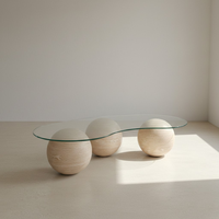 Table basse moderne en travertin avec plateau en verre, design personnalisé, meubles de salon pour villa et hôtel