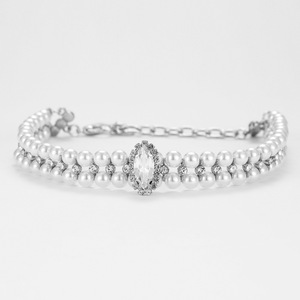 Accesorios de lujo para perros pequeños: correa de perlas de cuero para mascotas con collar de cachorro de diamantes de imitación de cristal y collar hecho de plástico de primera calidad - Product Image 5