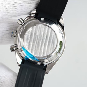 นาฬิกาข้อมือจักรกลอเนกประสงค์สุดหรูคุณภาพสูงสำหรับทุกเพศ พร้อมฟังก์ชั่นโครโนกราฟ แทคไมเตอร์ สามเข็ม และตัวบอกพลังงานสำรอง - Product Image 3