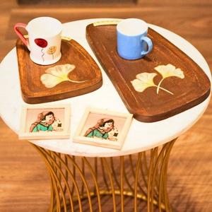 Ensemble de 2 plateaux de service en bois, planches à servir artisanales pour les collations, le fromage et les apéritifs, pour la cuisine, la salle à manger et l'hôtellerie - Product Image 2