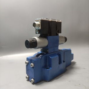 Vannes de commande hydrauliques proportionnelles directionnelles 4WRZE16W6-150-7X à commande pilote R900961305 avec amplificateur OBE - Product Image 1