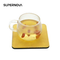 Sous-verres promotionnels en cuir sublimé avec logo personnalisé – Formes rondes/carrées noires durables, style tendance