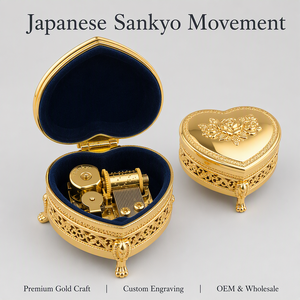 Caja de Música en Forma de Corazón con Perlas Doradas, Relieve de Rosa Esmaltada, Aleación de Zinc, Movimiento Sankyo, Joyería de Recuerdo para Aniversario de Bodas, Personalizable - Product Image 1