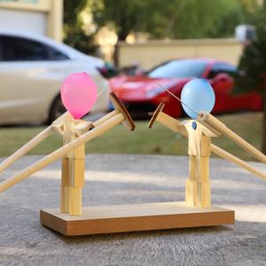 Marioneta de Esgrima Más Vendida en 2025 - Juguete Interactivo de Madera Hecho a Mano - Product Image 6