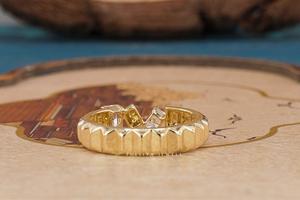 Anillo de Diamantes Elegante Unisex, Joyería Hecha a Mano, Diamantes Brillantes, Diseño Atemporal, Perfecto para Ocasiones Especiales - Product Image 5