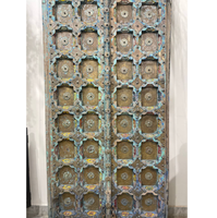 Porte à panneaux en bois de teck fabriquée à la main pour la vie de luxe Excellent rapport qualité-prix pour les détails traditionnels dans les meubles de salon