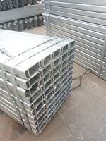 Poste de soporte en forma de C de acero galvanizado en caliente para barrera de seguridad de carretera de doble onda, bajo mantenimiento, OEM