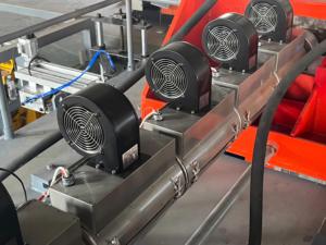 Machine de soufflage de bidons HDPE 20L haute productivité avec tête d'accumulation et contrôleur d'épaisseur de parison - Product Image 4