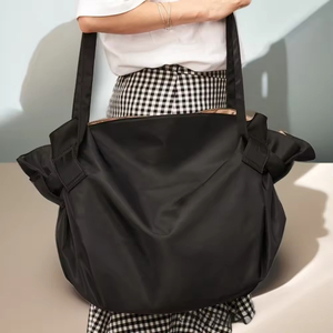 Bolsa de Playa Extra Grande para Mujer, Plegable, Resistente a la Arena, Manta de Picnic, Perfecta para Piscina, Camping y Playa - Product Image 1