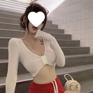 Camiseta Corta Sexy Y2K para Mujer, Cuello en V, Blanca, Bordada, Ajustada, Estilo Informal, para Yoga y Deportes - Product Image 1