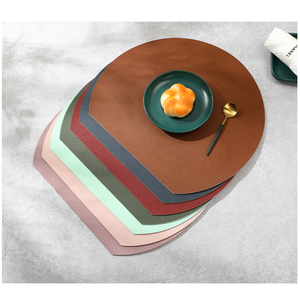 Set de table en cuir PU, set de table unique pour salle à manger, set de table rond de haute qualité - Product Image 1