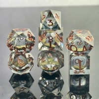 Set Dadu DND Inti Cair 7 Buah, Tepi Tajam, Resin Polihedral, Cocok untuk Permainan Peran Dungeons and Dragons