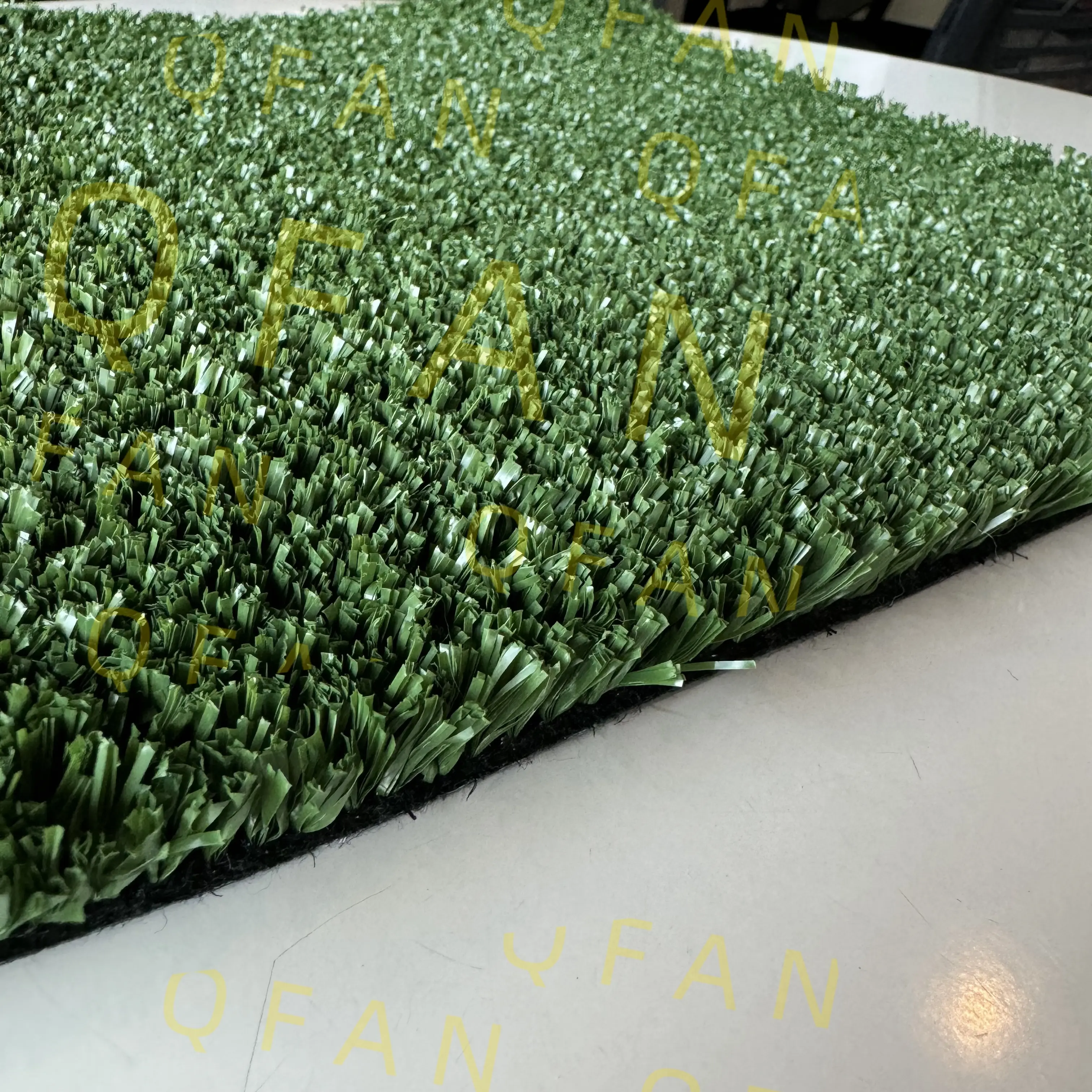 QFAN alta qualità fabbrica resistente UV erba sintetica sintetica per campo da calcio 15-50mm campo sportivo in erba