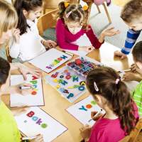 Kit de lettres de l'alphabet en résine colorée – Jouet éducatif durable et imperméable pour l'apprentissage de l'orthographe et des formes chez les tout-petits et les enfants d'âge préscolaire