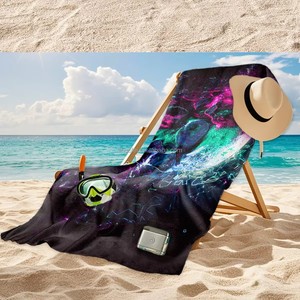 Manta de <span class=keywords><strong>playa</strong></span> con diseño de <span class=keywords><strong>calavera</strong></span> fragmentada en colores neón llamativos |   <span class=keywords><strong>Toalla</strong></span> de baño con gráfico abstracto artístico para entusiastas del estilo alternativo y regalo único - Product Image 4
