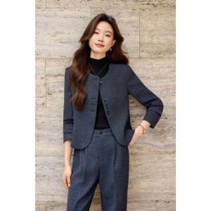 Ensemble <span class=keywords><strong>de</strong></span> <span class=keywords><strong>tailleur</strong></span>-<span class=keywords><strong>pantalon</strong></span> pour <span class=keywords><strong>femme</strong></span> MIER XW1918+B291, tissé, anti-froissement, polyester/rayonne, fermeture à bouton unique, détail boutonné, coupe classique - Product Image 3