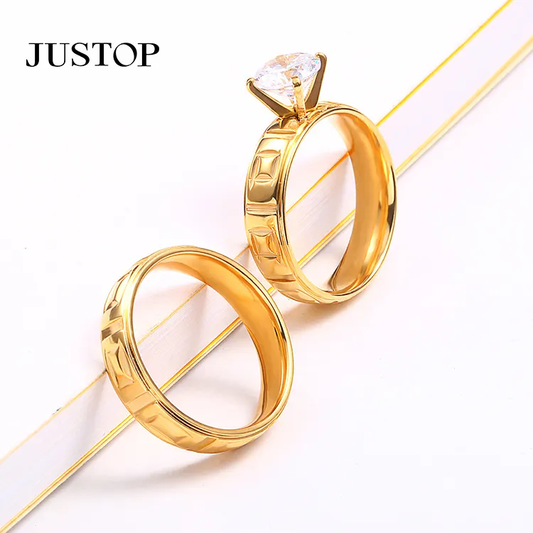 Weddings Jewelry Stainless Steel 18k Gold Pvd Classic Style Simple And Elegant Printing Diamond Engagement Wedding Ring Set
