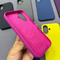 Étui de téléphone magnétique en silicone liquide de luxe pour iPhone 16 17 Pro Max, compatible avec la charge sans fil, avec boîte d'emballage